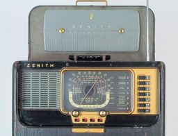 Título do anúncio: Rádio antigo Zenith