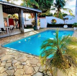 Título do anúncio: Casa duplex 6 suítes com piscina, cond. fechado, Guarajuba- Camaçari.