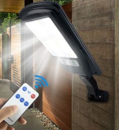 Título do anúncio: Luminária Poste Solar de Jardim Lâmpada Refletor Prova D'água 120 Leds Sensor de Presença