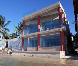 Título do anúncio: Casa 3 Quartos sendo 2 Suítes Frente Mar 387m2 em Gamboa