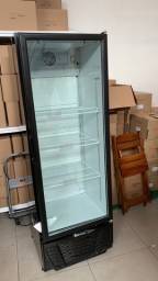 Título do anúncio: Expositor refrigerador GELOPAR preto - 410litros 