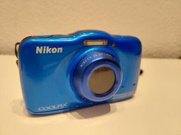 Título do anúncio: Nikon Coolpix S32 Compacta Cor Azul A Prova D'água usada