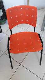 Título do anúncio: Jogo de cadeiras cor laranja entrego