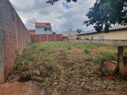 Título do anúncio: Lote 300 m2 - Centro de Marialva - PR
