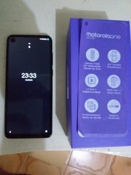 Título do anúncio: Motorola One Action semi-novo 