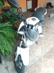 Título do anúncio: VENDO impecável Motocicleta CB Twister Flexone 250 cc 