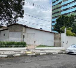 Título do anúncio: Casa para aluguel possui 600m² 4/4 com 4 suítes em Ponto Central - Feira de Santana - BA