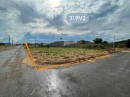 Título do anúncio: Lote/Terreno para venda tem 318 metros quadrados em Residencial Limoeiro - Goianira - GO