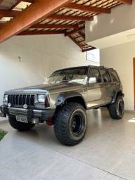 Título do anúncio: Vendo Jeep Cherokee SPORT XJ 1989 - Restaurada - Muito nova