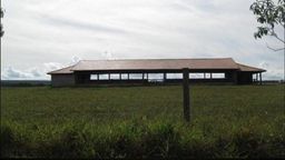 Título do anúncio: Fazenda/Sítio/Chácara para venda com 200 metros quadrados em Área Rural de Cuiabá - Cuiabá