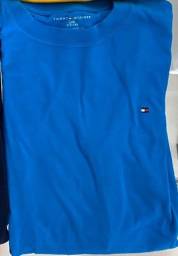 Título do anúncio: Camisa de Malha, Tommy Hilfilger, tamanho 14, cor azul.