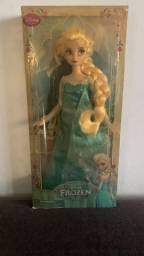 Título do anúncio: Boneca Elsa ( comprada na Disney)