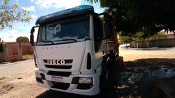 Título do anúncio: Caminhao truck iveco 240e28 13/14 