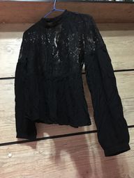 Título do anúncio: Camisa em Renda Preta -Nova