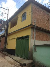 Título do anúncio: Otima casa de 2 andares em santana do manhuacu 