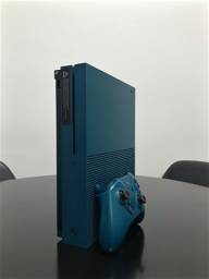 Título do anúncio: Xbox One S Deep Blue com NF + 01 jogo + 01 controle