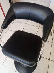 Título do anúncio: Cadeira infantil para salão de cabeleireiro SOMENTE 100 reais