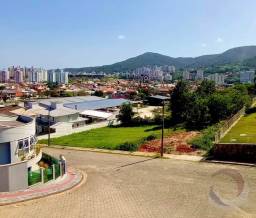 Título do anúncio: VENDACasa com 3 suítes no Itacorubi em Florianópolis - SC