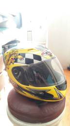 Título do anúncio: Vendo capacete MHR de moto tam 54