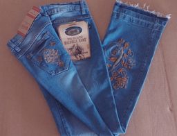 Título do anúncio: Calça jeans country e camisão feminino 