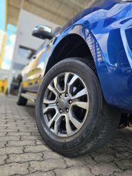https://img.olx.com.br/thumbs256x256/10/100550768575648.jpg