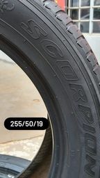 Título do anúncio: Pneu Pirelli seminovo 255/50R19
