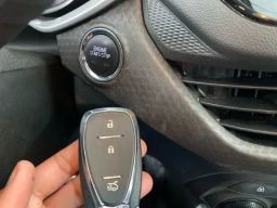 https://img.olx.com.br/thumbs256x256/10/102590515825733.jpg
