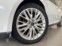 https://img.olx.com.br/thumbs256x256/10/102647439895387.jpg