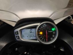 https://img.olx.com.br/thumbs256x256/10/102665316882549.jpg