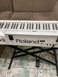 Título do anúncio: Piano elétrico roland fp4 white 