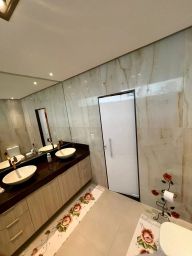 https://img.olx.com.br/thumbs256x256/10/104593153031348.jpg