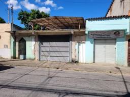 Título do anúncio: Casa com Ponto Comercial em Ipatinga