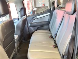 https://img.olx.com.br/thumbs256x256/10/105590767949320.jpg