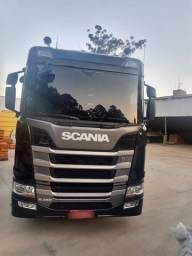 Título do anúncio: Scania R450 preta 