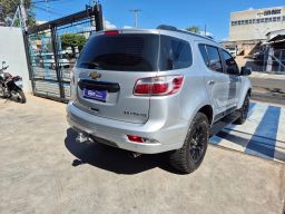 https://img.olx.com.br/thumbs256x256/10/106619573461832.jpg