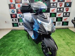 https://img.olx.com.br/thumbs256x256/10/107660376574807.jpg