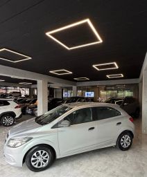 https://img.olx.com.br/thumbs256x256/10/107672818157300.jpg