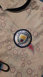 Título do anúncio: 2 camisas de time - Manchester City e Liverpool - Tamanho M 