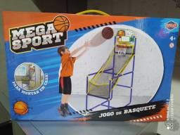 Título do anúncio: Jogo de basquete Mega Sport na caixa