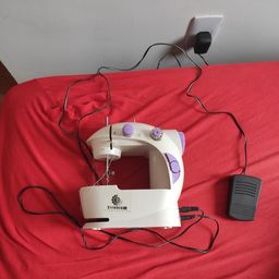 Título do anúncio: Mini máquina de costura