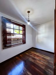 https://img.olx.com.br/thumbs256x256/11/111568528252895.jpg