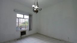 https://img.olx.com.br/thumbs256x256/11/111606306806785.jpg