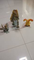 Título do anúncio: Kit com 3 Dinossauros 