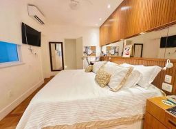 https://img.olx.com.br/thumbs256x256/11/113530284990331.jpg