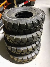 Título do anúncio: 4 Pneus empilhadeira pneu 500-8 10 Pr Novos Nunca Usados