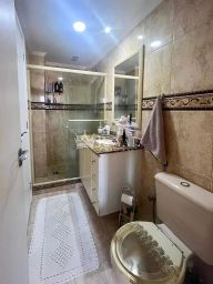 https://img.olx.com.br/thumbs256x256/11/115563645211921.jpg