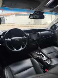 https://img.olx.com.br/thumbs256x256/11/115625076214285.jpg