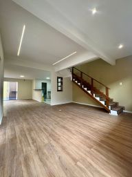 https://img.olx.com.br/thumbs256x256/11/116541284870466.jpg