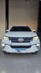 https://img.olx.com.br/thumbs256x256/11/117582755921433.jpg
