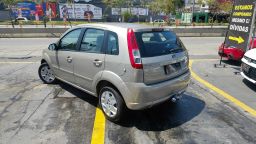 https://img.olx.com.br/thumbs256x256/11/117638441267958.jpg
